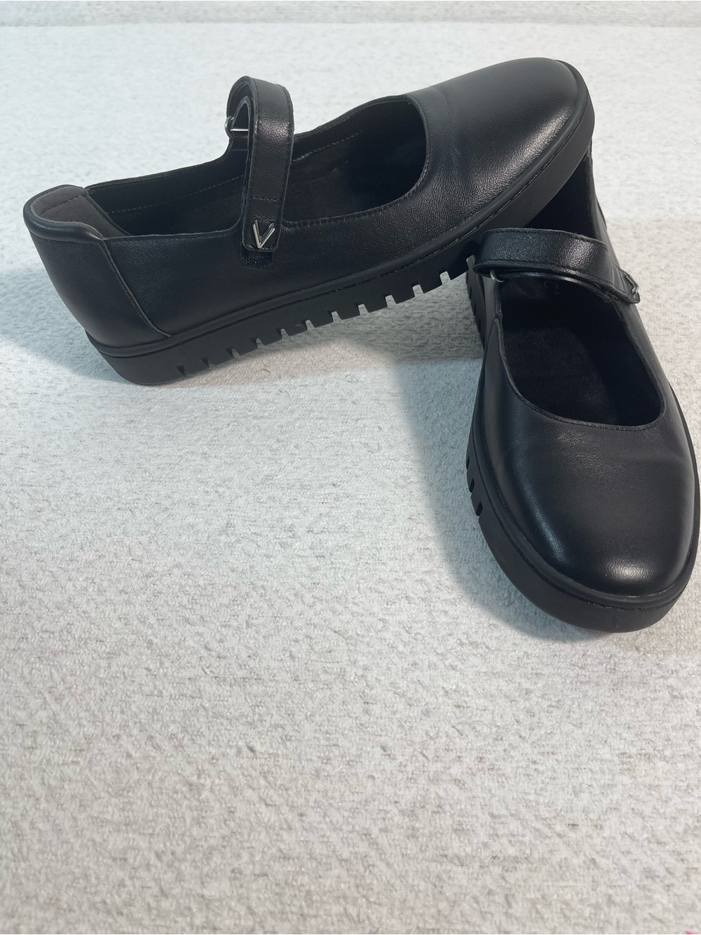 Vionic Uptown Mary Jane Flats With  Adjustable Strap,Black Leather Sz7. SKU#0478 - Picture 2 of 6